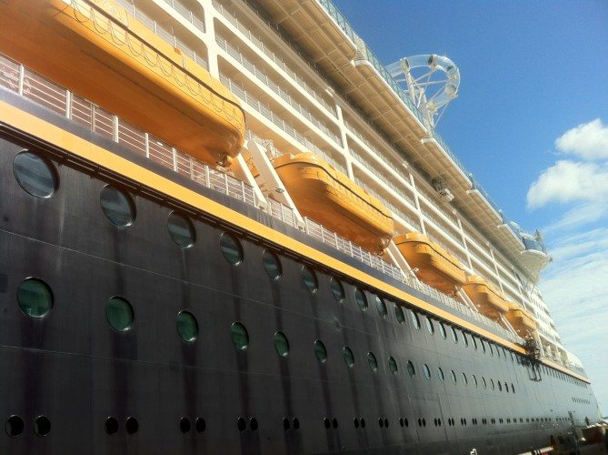 Disney Dream - 125