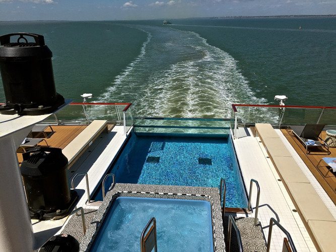 Viking Star Exterior Spaces - 398