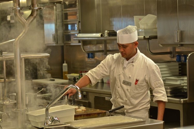 Viking Star Interior Spaces - 011