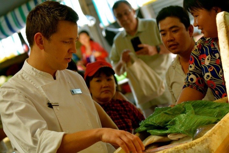 Saigon Shopping With The Chefs - 055