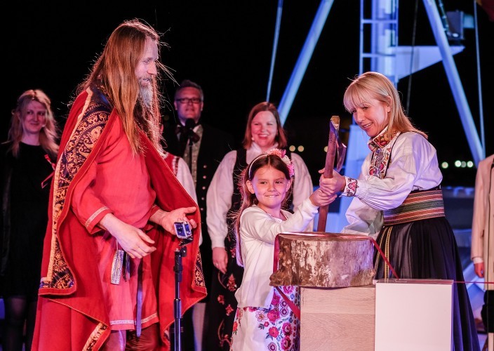 SEA CHRISTENING LONDON-3601