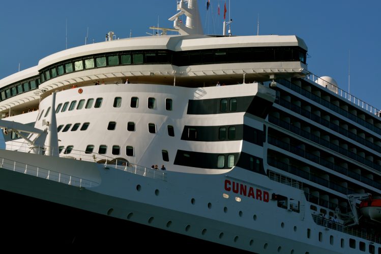 QM2 NYC Sailaway - 207