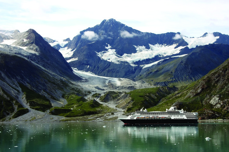 ms Veendam in Glacier Bay