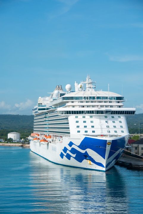 clear sky over cruise ship