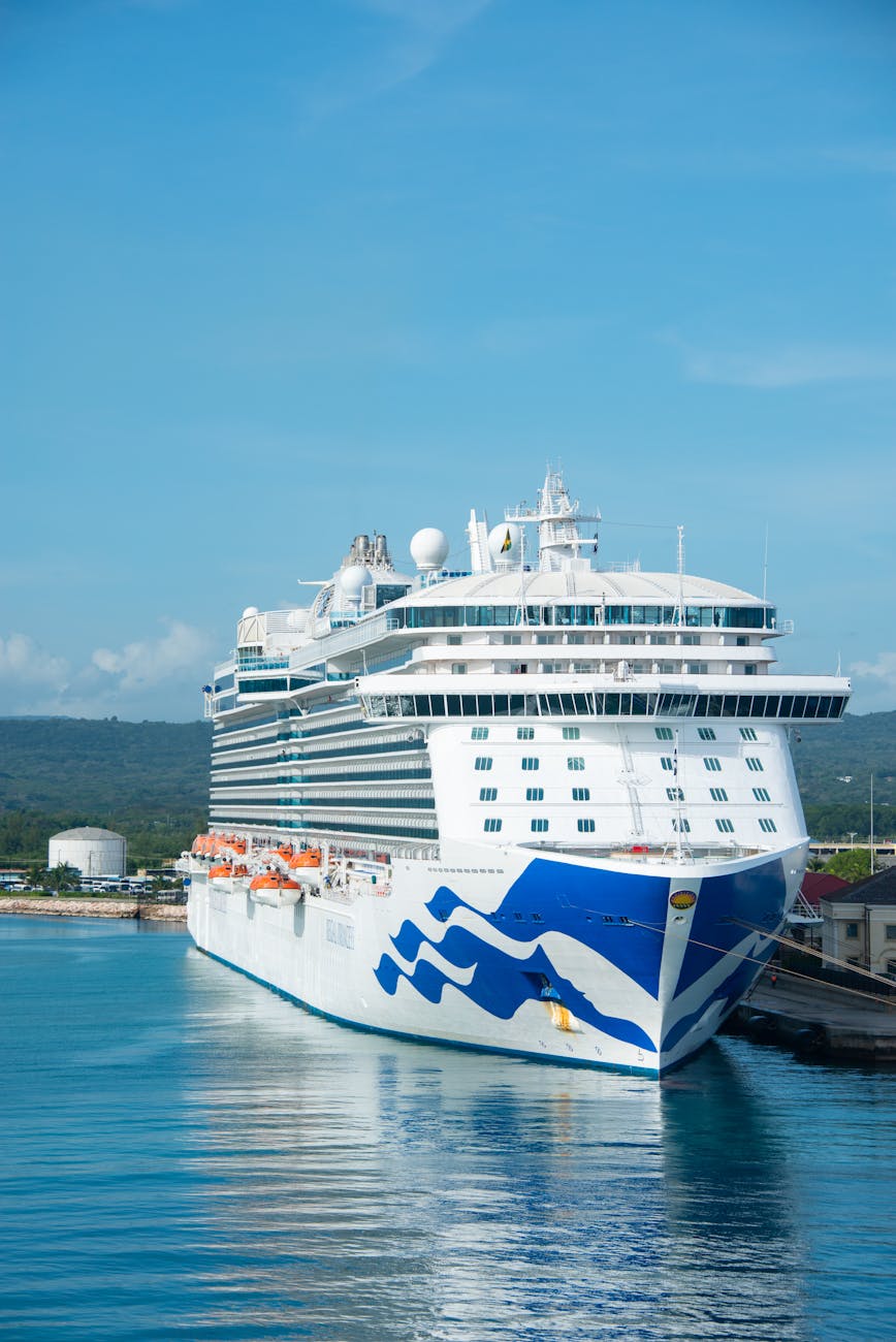 clear sky over cruise ship
