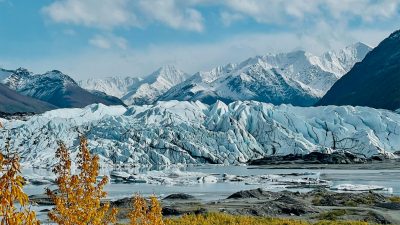 glacier in mountains