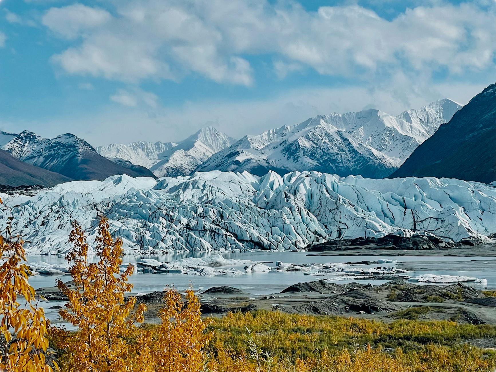 glacier in mountains