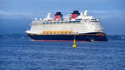 disney cruise line cruise ship