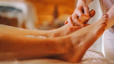 massage therapy on woman feet