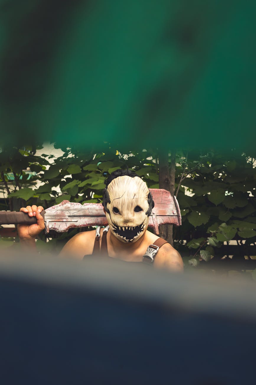 horror cosplay with mask and axe in mexico city