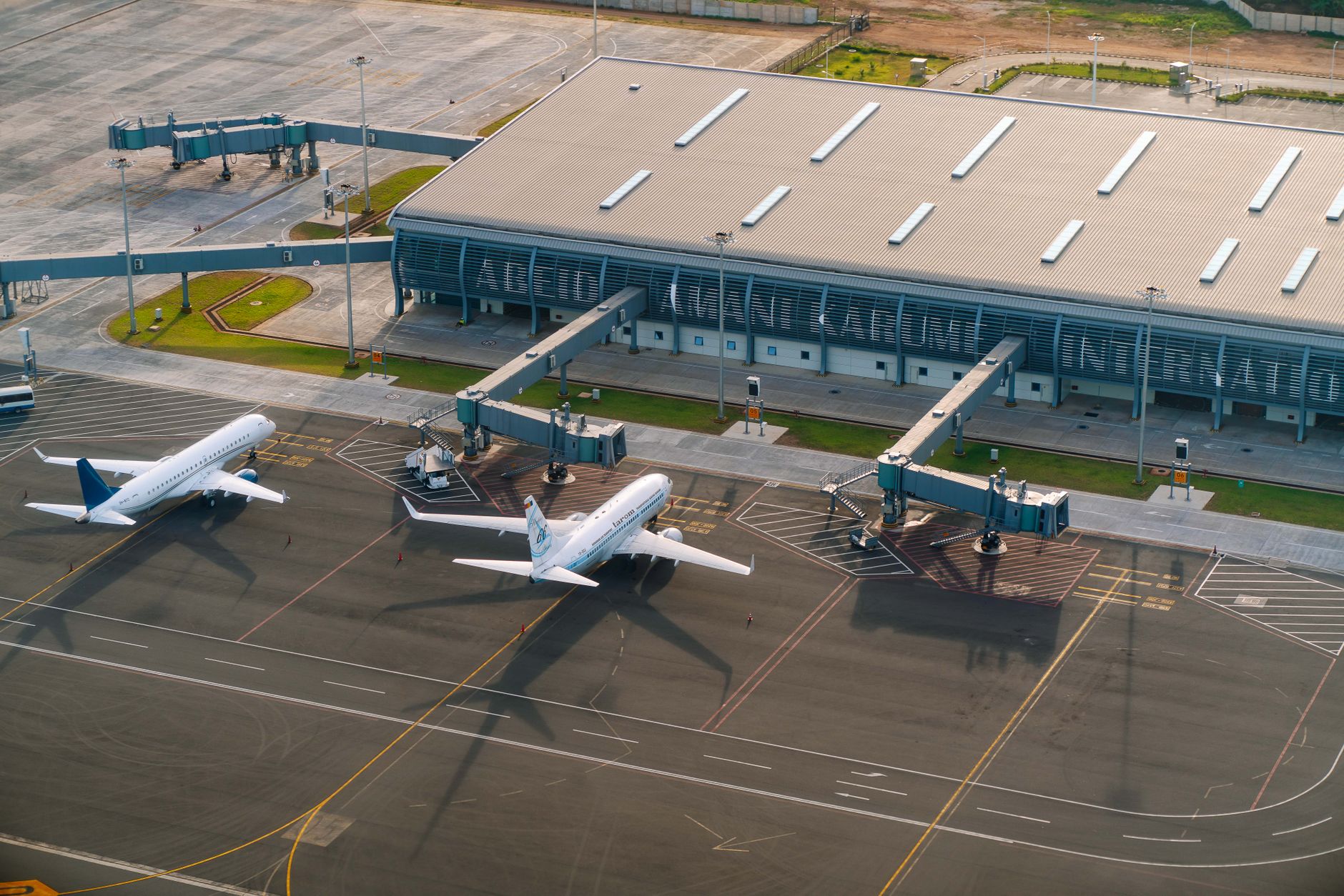 aerial view of abeid amani karume international airport