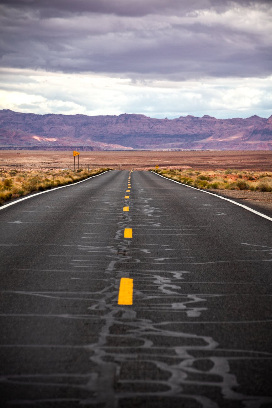 scenic desert highway in marble canyon