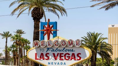 iconic welcome to las vegas sign on a sunny day