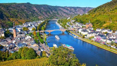 scenic view of cochem on the moselle river