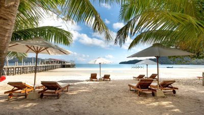view photography of beach resort