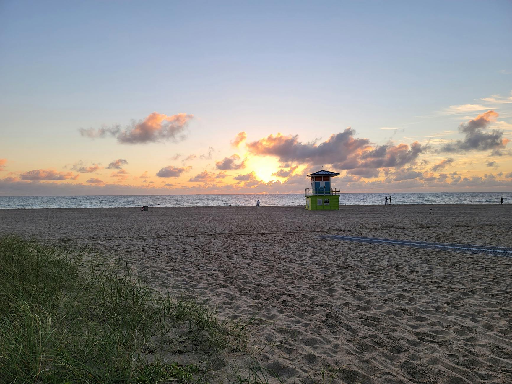 serene fort lauderdale beach sunrise