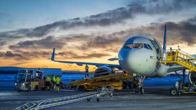 winter aircraft ground operations in sweden
