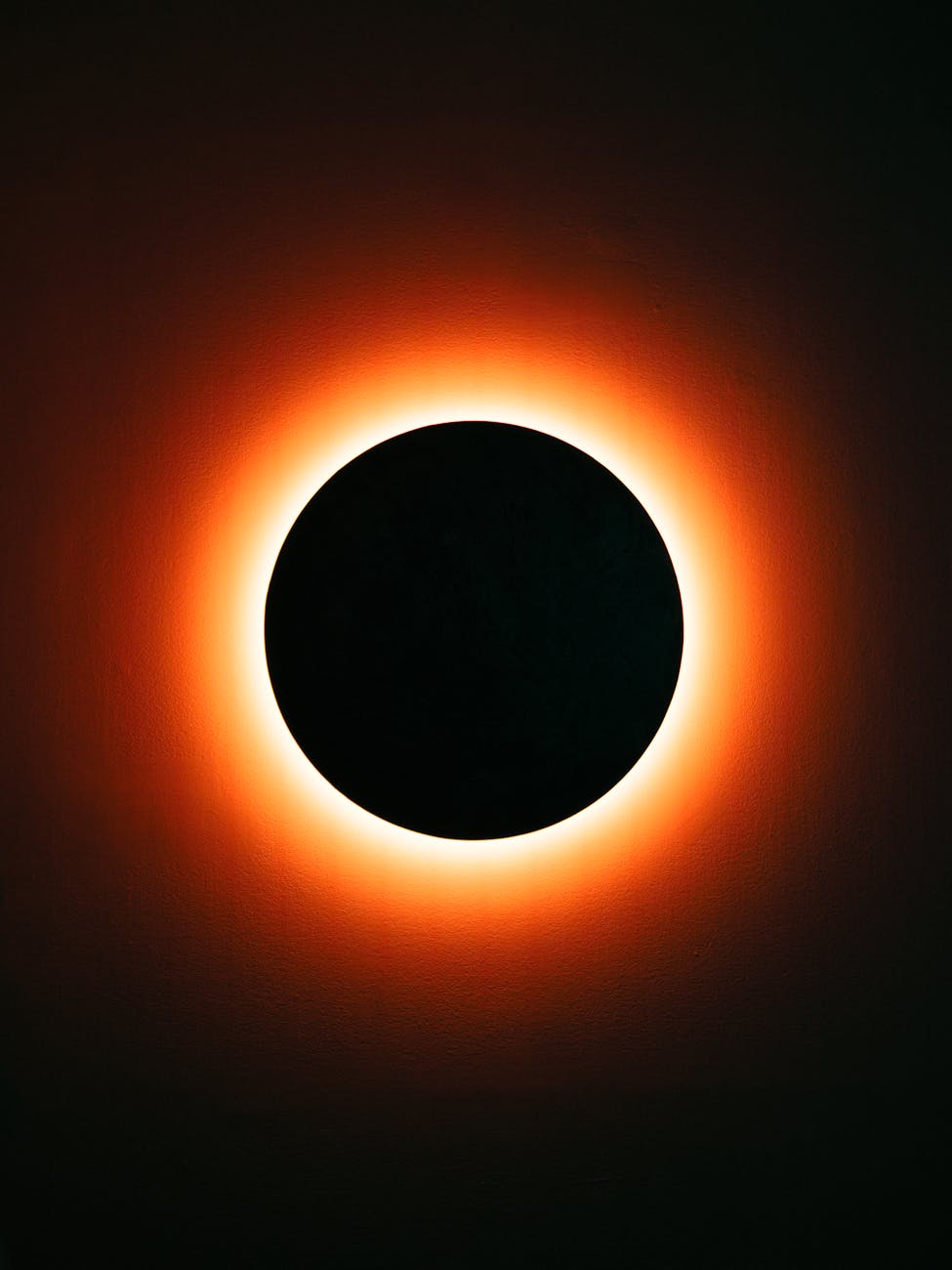 total solar eclipse ring of fire phenomenon