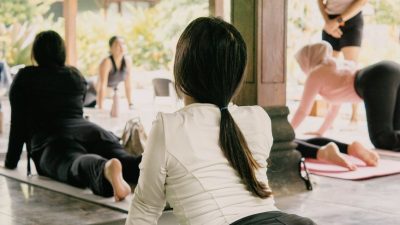 serene group yoga session in jawa barat