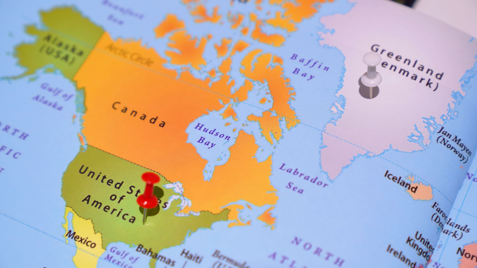 map of north america highlighting greenland