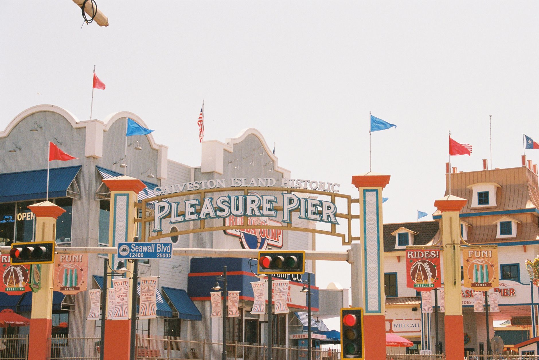 galveston island historic pleasure pier entrance