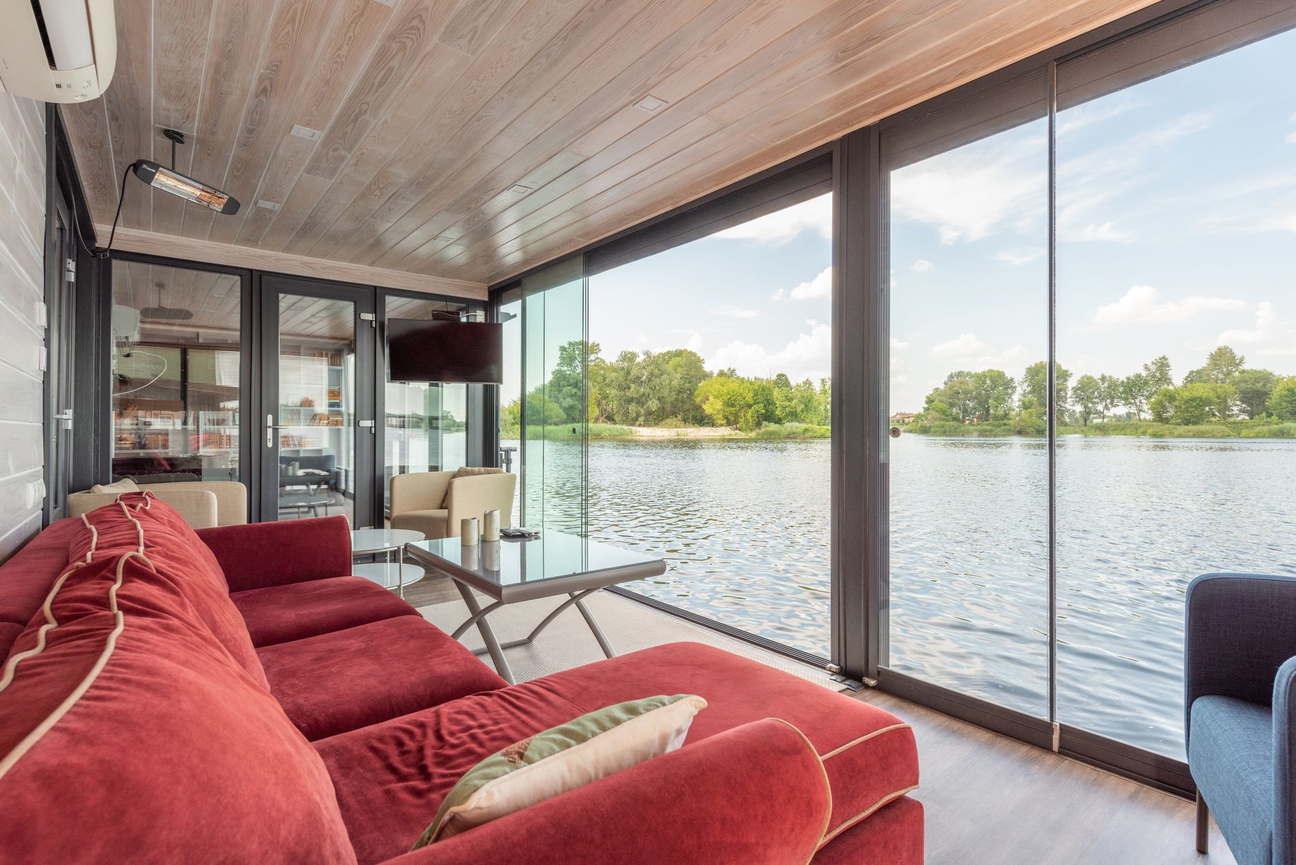 couches with view on lake