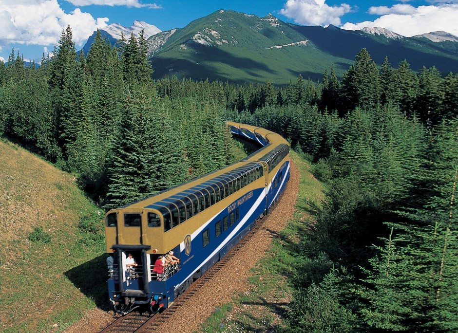 luxury train trips in alaska
