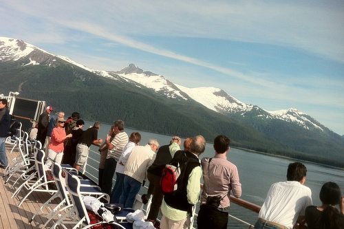 holland america alaska cruise tours 2024