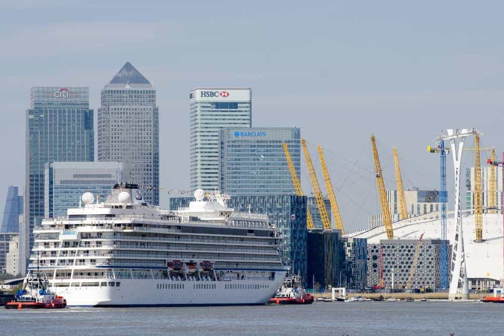 a photo of a cruise ship in London England. Romantic Cities