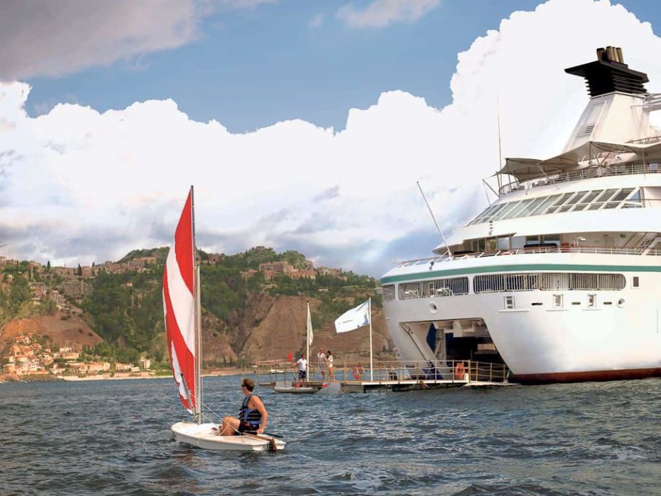 Windstar Presidents Cruise Brings Unique Panama Canal, Costa Rica